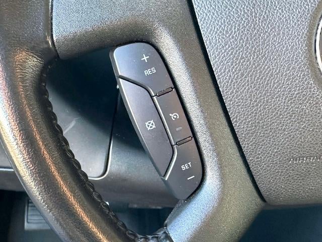 2023 Chevrolet Express Passenger 3500 1LS