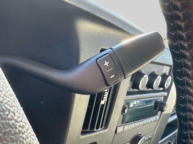 2023 Chevrolet Express Passenger 3500 1LS