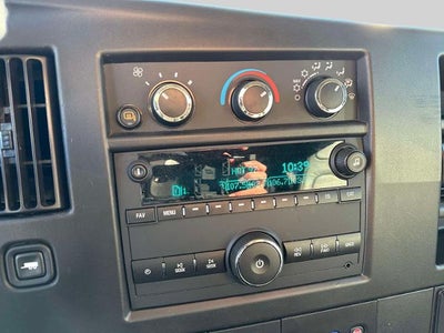 2023 Chevrolet Express Passenger 3500 1LS