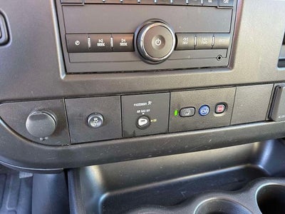 2023 Chevrolet Express Passenger 3500 1LS