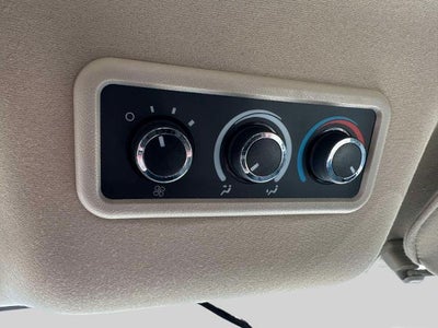 2023 Chevrolet Express Passenger 3500 1LS