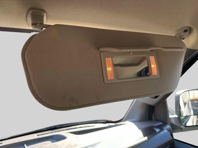 2023 Chevrolet Express Passenger 3500 1LS