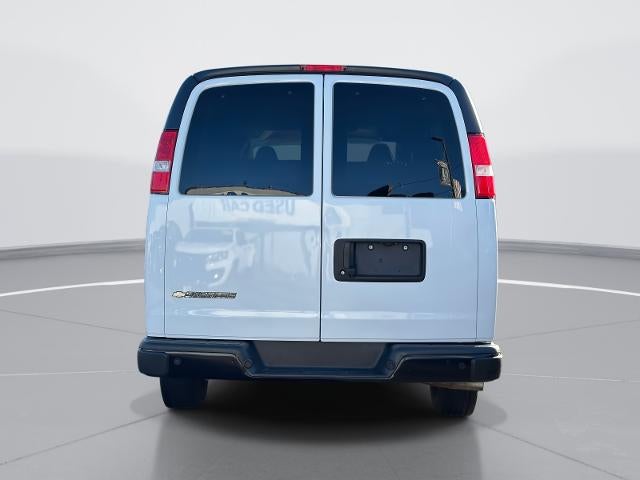 2023 Chevrolet Express Passenger 3500 1LS