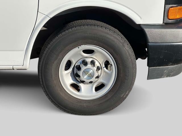 2023 Chevrolet Express Passenger 3500 1LS