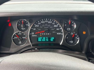 2024 Chevrolet Express Passenger 3500 1LT
