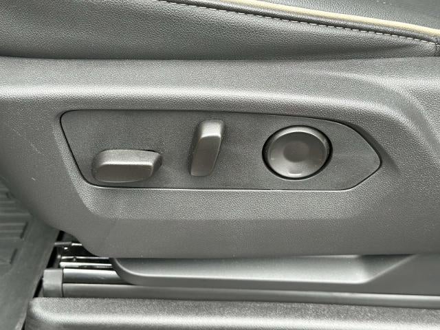 2025 GMC Yukon XL Elevation