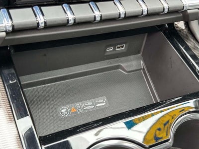 2025 GMC Yukon XL Elevation