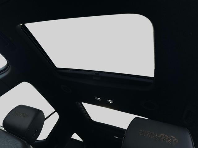 2022 Chevrolet Traverse High Country