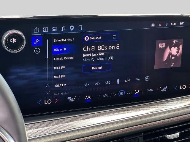 2025 Chevrolet Suburban RST