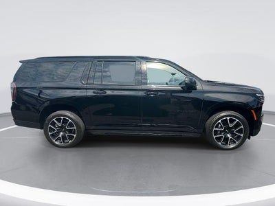 2025 Chevrolet Suburban RST