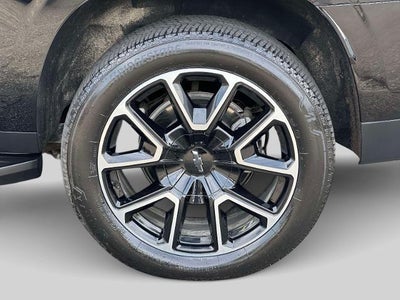 2025 Chevrolet Suburban RST
