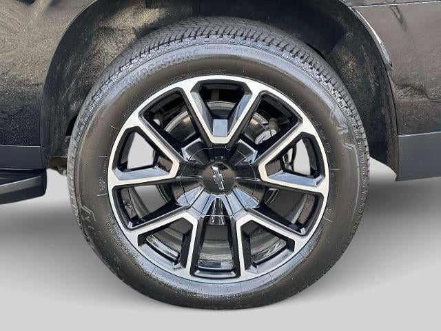 2025 Chevrolet Suburban RST