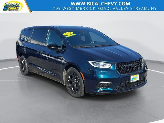 2023 Chrysler Pacifica Hybrid