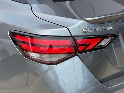 2022 Nissan Sentra SV Xtronic CVT