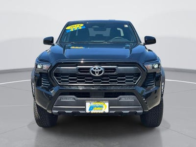 2024 Toyota Tacoma 4WD SR5