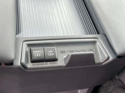 2024 Toyota Sienna XSE