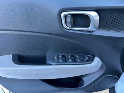 2022 Hyundai Venue SEL