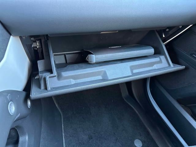 2025 Land Rover Defender S