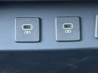 2025 Land Rover Defender S