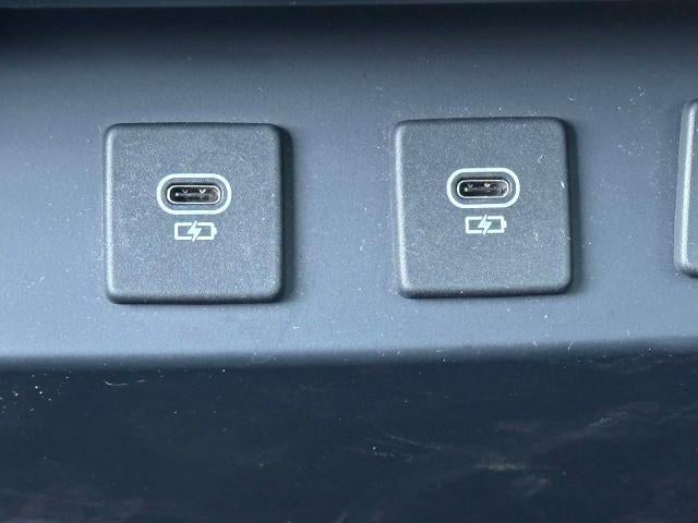 2025 Land Rover Defender S