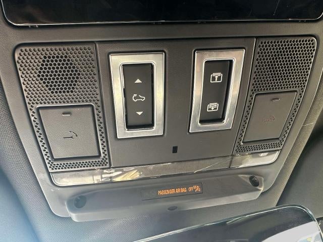 2025 Land Rover Defender S