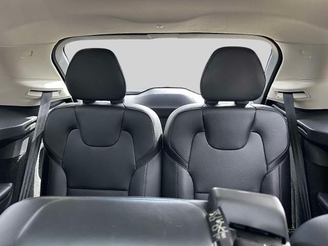 2021 Volvo XC90 T5 Momentum 7 Passenger
