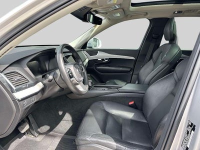 2021 Volvo XC90 T5 Momentum 7 Passenger