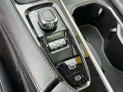 2021 Volvo XC90 T5 Momentum 7 Passenger