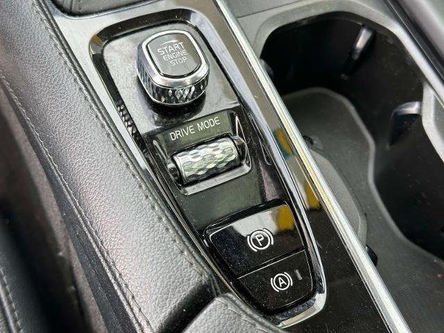 2021 Volvo XC90 T5 Momentum 7 Passenger