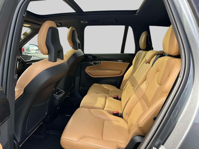 2018 Volvo XC90 T6 Momentum