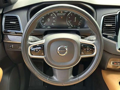 2018 Volvo XC90 T6 Momentum