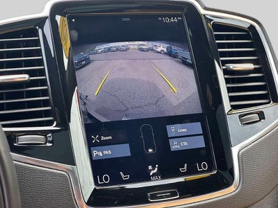 2018 Volvo XC90 T6 Momentum