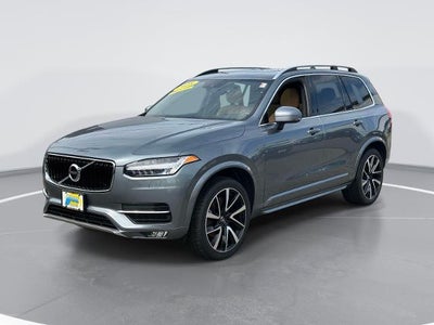 2018 Volvo XC90 T6 Momentum