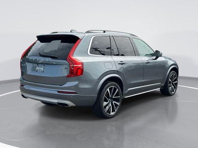 2018 Volvo XC90 T6 Momentum